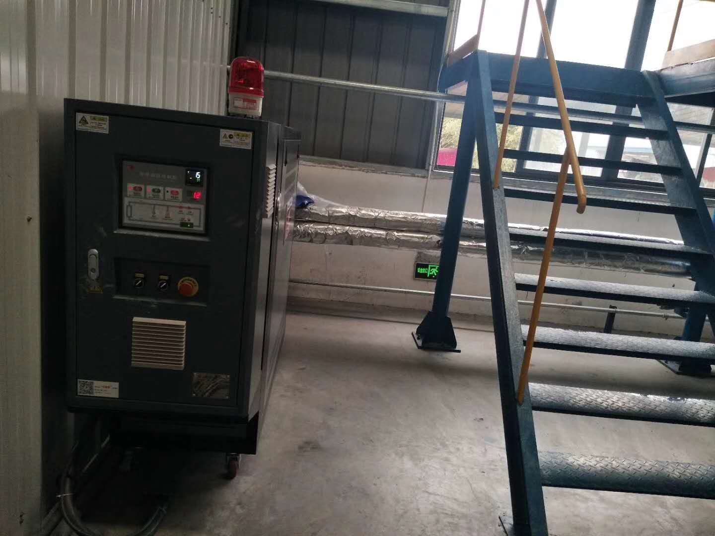 反應(yīng)釜油加熱器控溫機